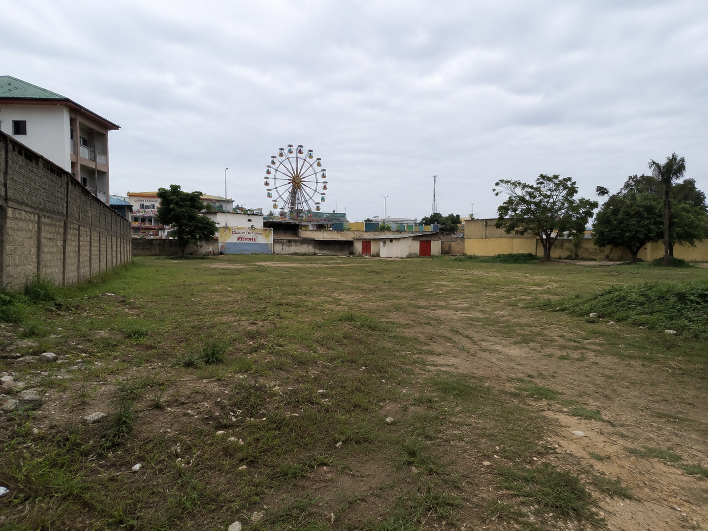 pisocasa-terreno-buena-esperanza-cine-rial-guinea-ecuatorial Terreno en Buena Esperanza